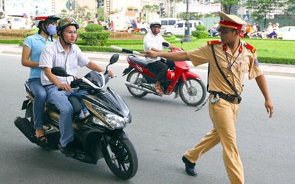 CSGT có quyền hạn gì khi ra đường làm nhiệm vụ?