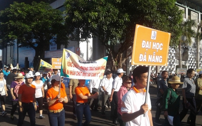 Đà Nẵng: Hàng nghìn người đi bộ vì nạn nhân da cam