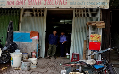 Nổ hóa chất gần chợ Kim Biên 5 người bị thương