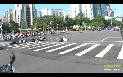 Cố vượt đèn vàng, cô gái gây tai nạn kinh hoàng