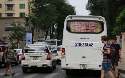 Vụ xe Kim Mạnh Hùng "chạy dù": Thanh tra Sở GTVT Tp.HCM "bó tay"?