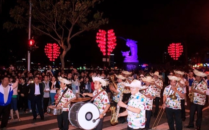 Rực rỡ lễ hội đường phố-lễ hội pháo hoa quốc tế Đà Nẵng 2017
