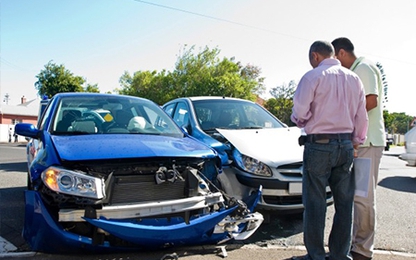 Tại sao chủ xe ô tô phải mua bảo hiểm dân sự bắt buộc?