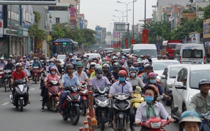 Tổ chức giao thông tại cầu vượt Hoàng Hoa Thám để giảm kẹt xe