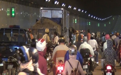 Hé lộ nguyên nhân tai nạn liên hoàn tại đường hầm sông Sài Gòn