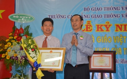 Trường Cao đẳng GTVT TW 6 đón nhận Bằng khen Thủ tướng Chính phủ