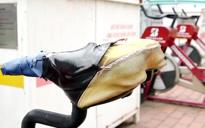Dàn xe đạp lọc nước ở Sài Gòn hư hỏng sau một năm sử dụng