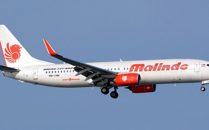 Khỏa thân quấy rối tiếp viên trên máy bay, hành khách bị trói gô