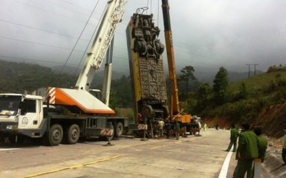 Những “người hùng” thầm lặng trên cung đường tử thần