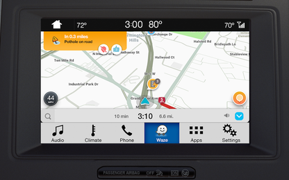 Ford ra mắt ứng dụng dẫn đường và tích hợp thông tin giao thông