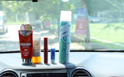Những đồ vật nguy hiểm khi để trong ôtô đỗ lâu dưới nắng