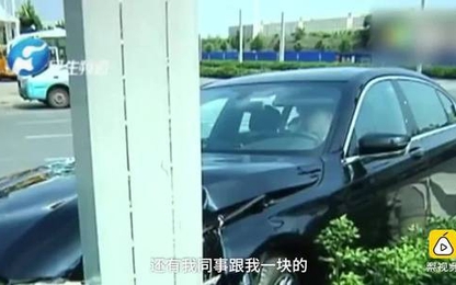 Nhân viên đâm bẹp xe BMW của khách, đại lý từ chối đền xe mới