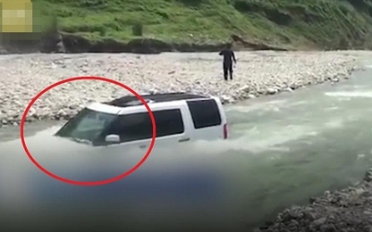 Cái kết đắng chát cho người đàn ông mang xe ra sông rửa