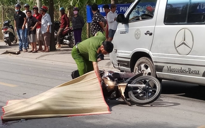 Va chạm với ô tô, người đàn ông tử vong tại chỗ