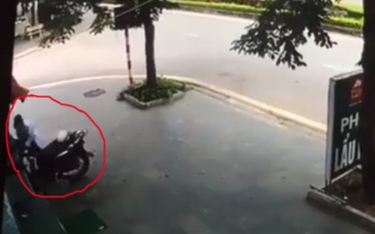 2 thanh niên bẻ khóa, trộm SH trong tích tắc ở Hà Nội