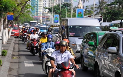 Grab "phản pháo" về việc triển khai thí điểm dịch vụ GrabCar tại Khánh Hòa