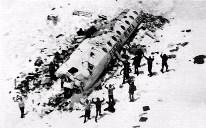 Thảm họa rơi máy bay năm 1972: Buộc phải ăn thịt người khác để sống