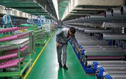 Ngành sản xuất Trung Quốc thấm đòn chiến tranh thương mại