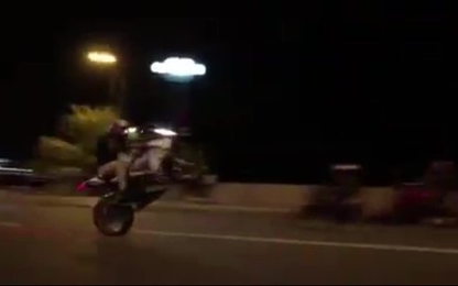 Thanh niên đi xe phân khối lớn náo loạn đường Vũng Tàu