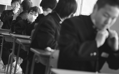 Hai học sinh Nhật phải bồi thường 37 triệu yên vì bắt nạt bạn học