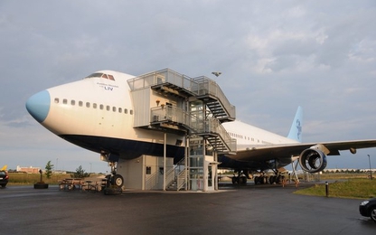 Khách sạn bên trong máy bay Boeing 747