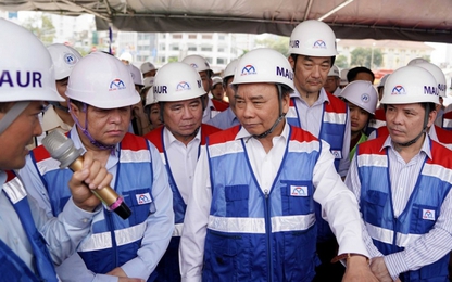 Thủ tướng Nguyễn Xuân Phúc yêu cầu hoàn thành dự án metro cuối năm 2020
