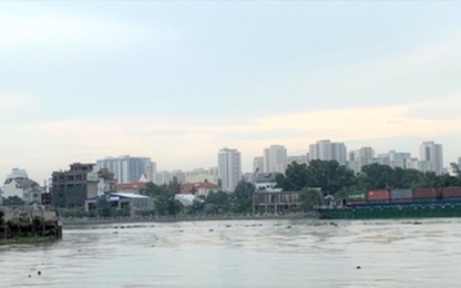 Cảnh báo nguyên nhân các vụ container đâm vào công viên Vinhomes Central Park