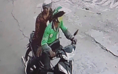 Người đàn ông mặc áo GrabBike nghi bị cướp cứa cổ, lấy xe máy