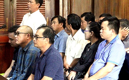 VKSND TP.HCM phản đối phạt tiền 5 Việt kiều buôn lậu ôtô thay án tù