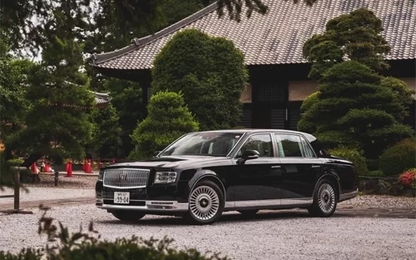 Toyota Century - xe siêu sang 'độc hành'