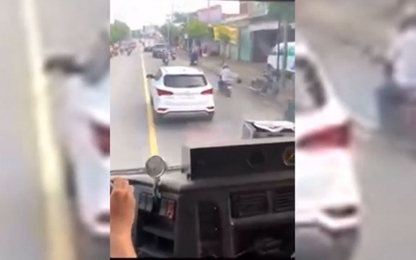 Kia Morning cản đường xe cứu hỏa