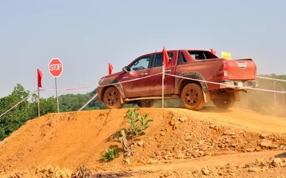 Chất thể thao trên Hilux MLM