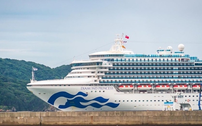 Số ca nhiễm virus corona trên du thuyền ở Nhật tăng vọt lên 136