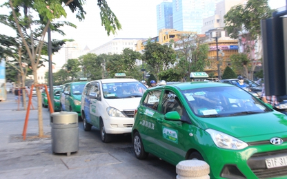 TP.HCM có 200 xe taxi chở người dân đi bệnh viện miễn phí