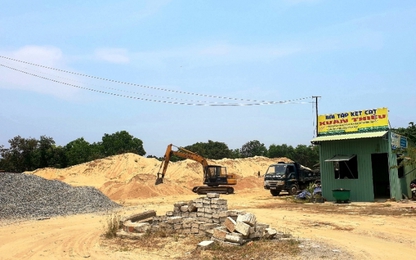 Tiếp bài "điểm tập kết cát nhếch nhác đường": Mập mờ cho thuê đất
