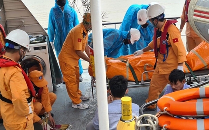 Tìm thấy 4 thi thể nạn nhân trong vụ tàu cá chìm sau va chạm