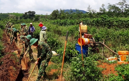 Quân đoàn 3 làm hơn 100 km đường giúp dân xây dựng nông thôn mới