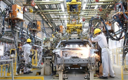 Ngành công nghiệp ô tô Việt Nam chậm hơn khu vực 30 năm