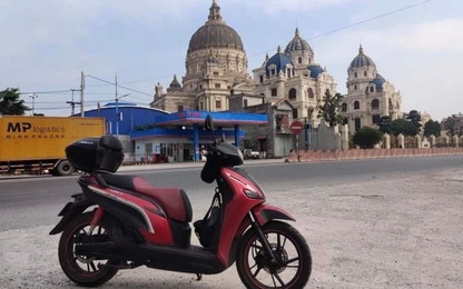 Người đầu tiên đi xuyên Việt bằng xe máy điện là ai?