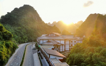 Lung linh bình minh đầu tiên của năm mới 2021 trên khắp đất nước