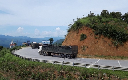 Ủng hộ chủ trương Điện Biên làm đoạn cao tốc lên cửa khẩu Tây Trang