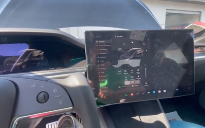 Tesla sẽ lắp màn hình xoay cho các mẫu xe mới?