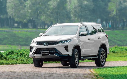 Toyota Fortuner sắp có thêm phiên bản mild hybrid tiết kiệm nhiên liệu
