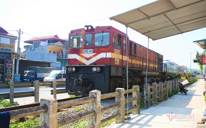 Xử nghiêm 2 trường hợp xâm phạm hành lang đường sắt Hà Nội- Lạng Sơn