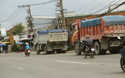 Hiểm họa từ lấn chiếm quốc lộ