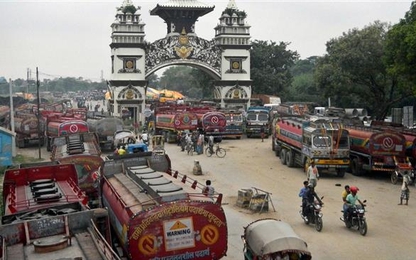 Nepal hạn chế phương tiện vì khủng hoảng nhiên liệu