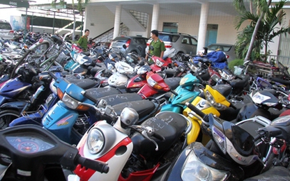 Gần 100 xe gian trong tiệm cầm đồ ở Nha Trang