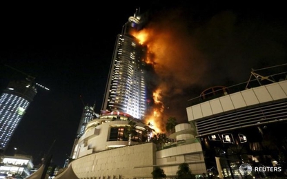 Khách sạn 63 tầng ở Dubai cháy kinh hoàng trước giao thừa