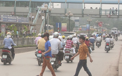 CSGT Hà Nội sẽ xử lý người đi bộ vi phạm giao thông