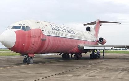 Cục Hàng không Việt Nam khảo sát máy bay bỏ rơi ở Nội Bài